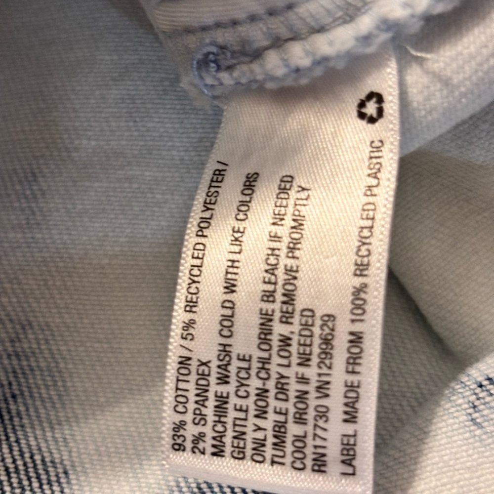 Ava & Viv Women's Blue and White Tie-Dye Jean Shorts - Picture 6 of 6